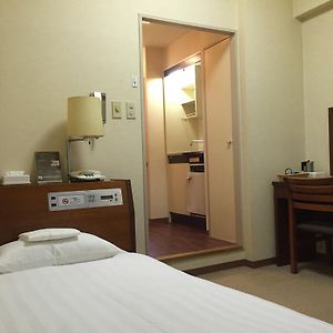 Single Room Smoking